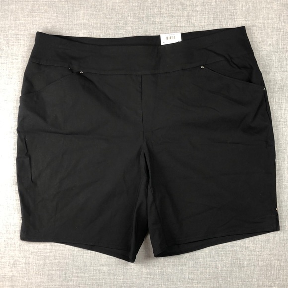 24W INC Black Stretch Bermuda Shorts Plus Size - Picture 2 of 5